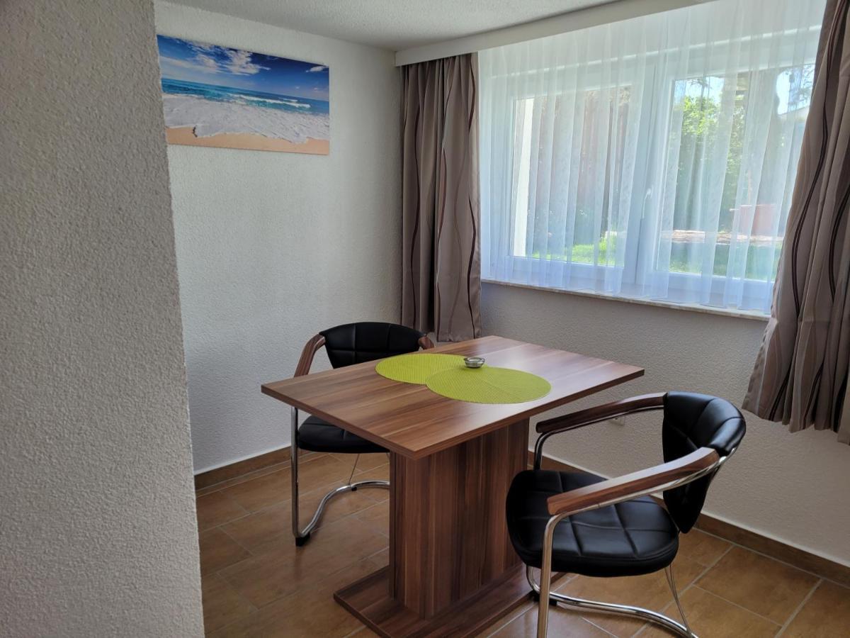 2-Raum Ferienwohnung Zinnowitz Bagian luar foto